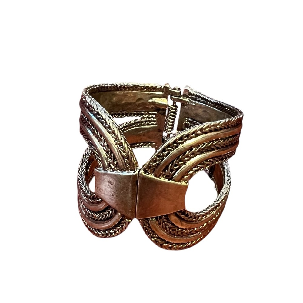 Chico’s NWT - Women’s Hinged Bangle Bracelet